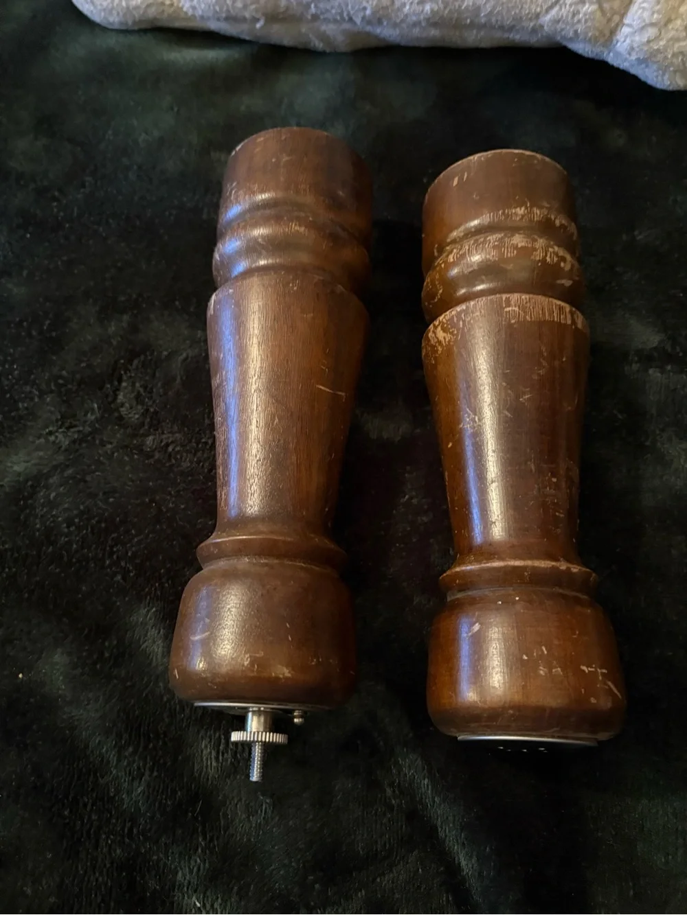 Wooden Salt and Pepper Shaker Mill Set- Brown